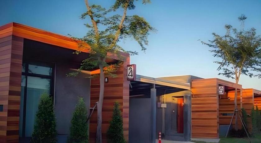 The Infinite Resort Nakhon Sawan Ngoại thất bức ảnh