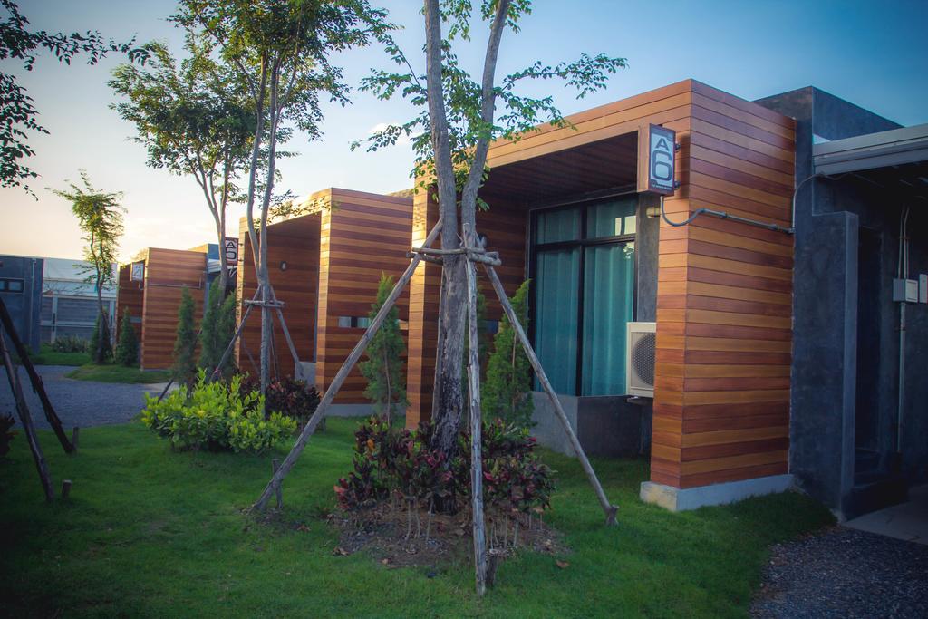 The Infinite Resort Nakhon Sawan Ngoại thất bức ảnh